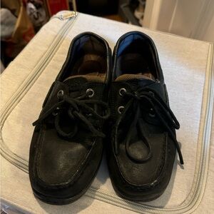 Women’s 5.5 black sperry